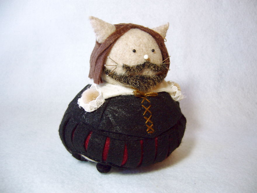 cat-pin-cushion-05